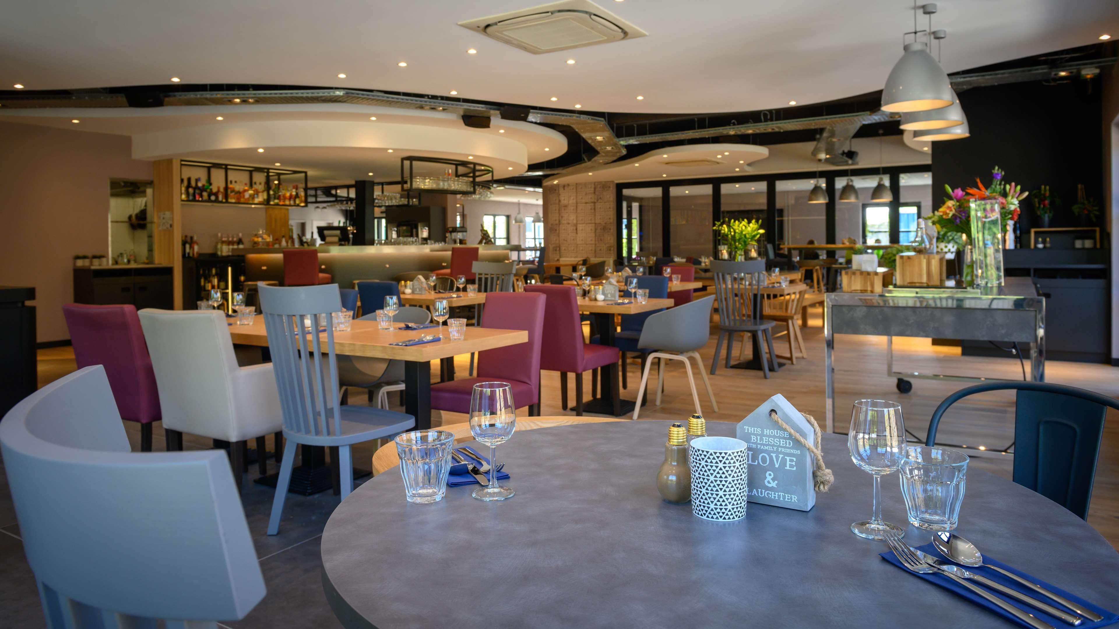 Campanile Hotel & Restaurant Eindhoven Exterior photo